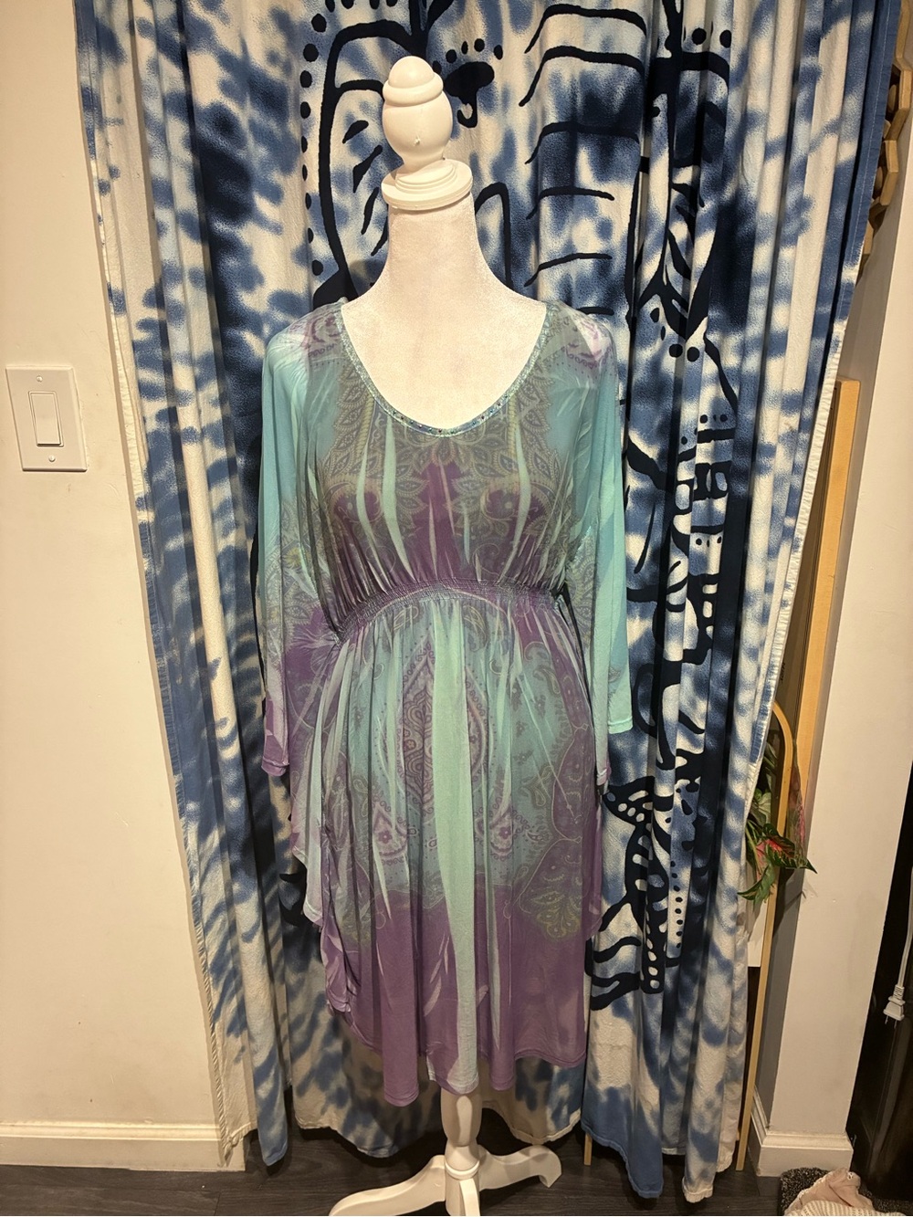ONE WORLD Mint and Lavender Paisley Empire Waist Long Sleeve Dress